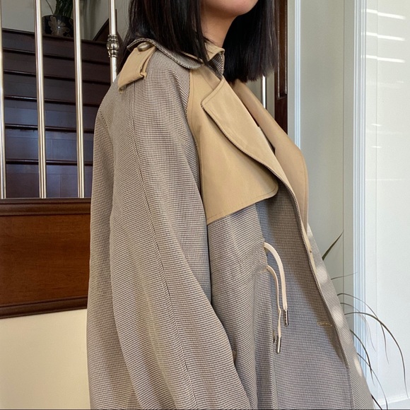 *SOLD* Oversized trench - Picture 7 of 10